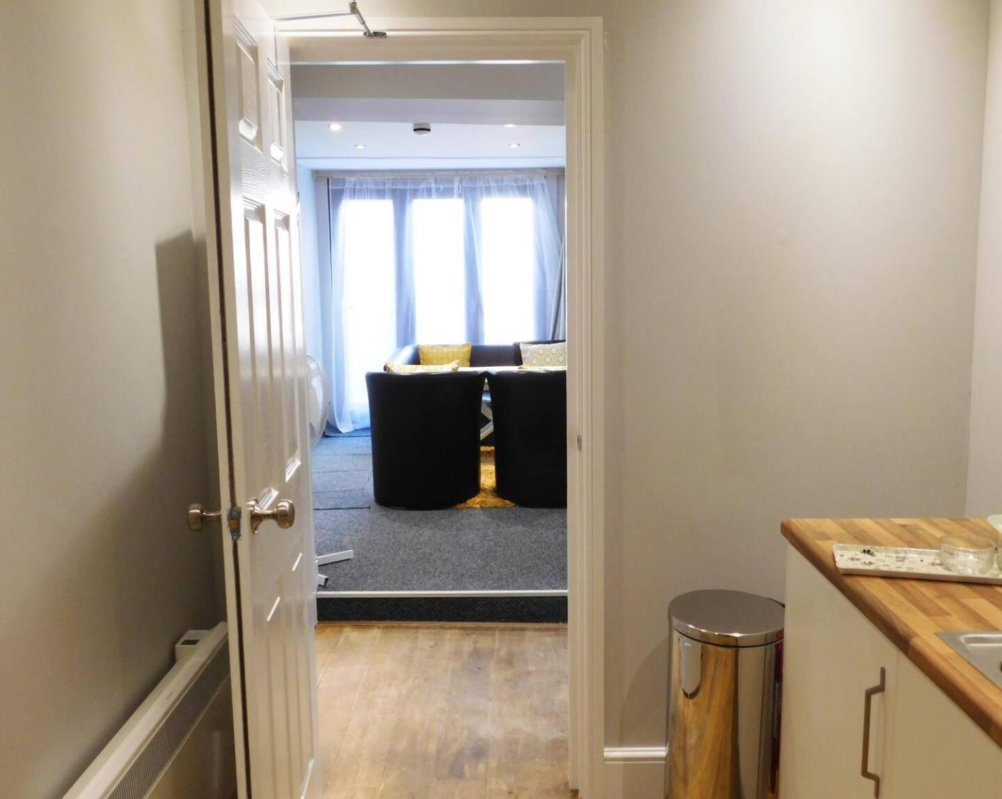 City Center Ground Floor Flat With Patio &Parking NWI Eksteriør billede