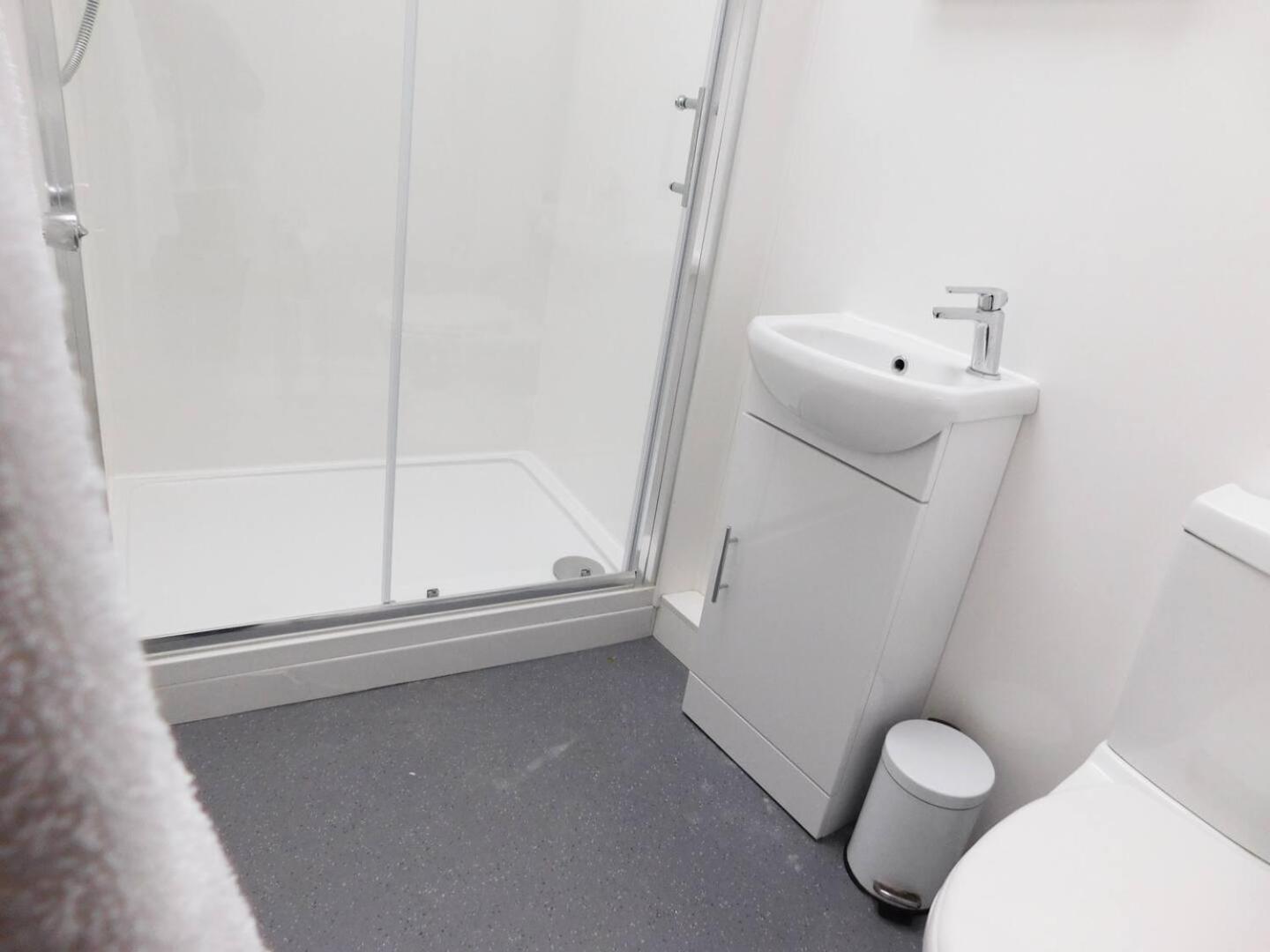 City Center Ground Floor Flat With Patio &Parking NWI Eksteriør billede